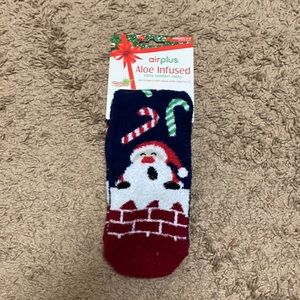 Super soft aloe infused socks